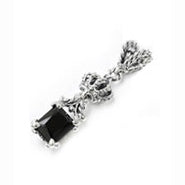 SMALL ANTOINETTE CROWN PENDANT w/ ONYX