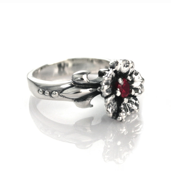 LAHAINA SMALL HIBISCUS RING w/ FLEUR DES LIS SIDES & CZ