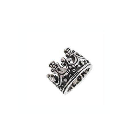 TINY REGAL CROWN PENDANT