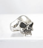 SMALL VAMPIRE SKULL RING