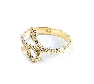 DELICATE SNAKE RING