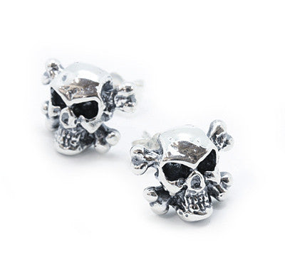 SMALL PIRATE SKULL STUDS