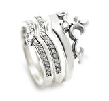DELICATE TIARA RING w/ SINGLE DIAMOND