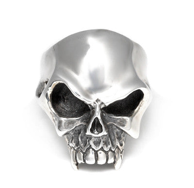 LARGE VAMPIRE SKULL RING